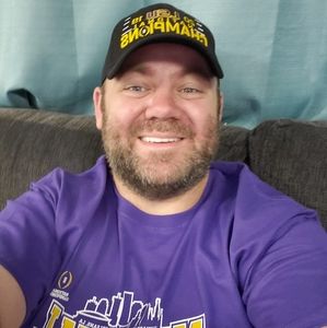 Meet your Posher, Adam